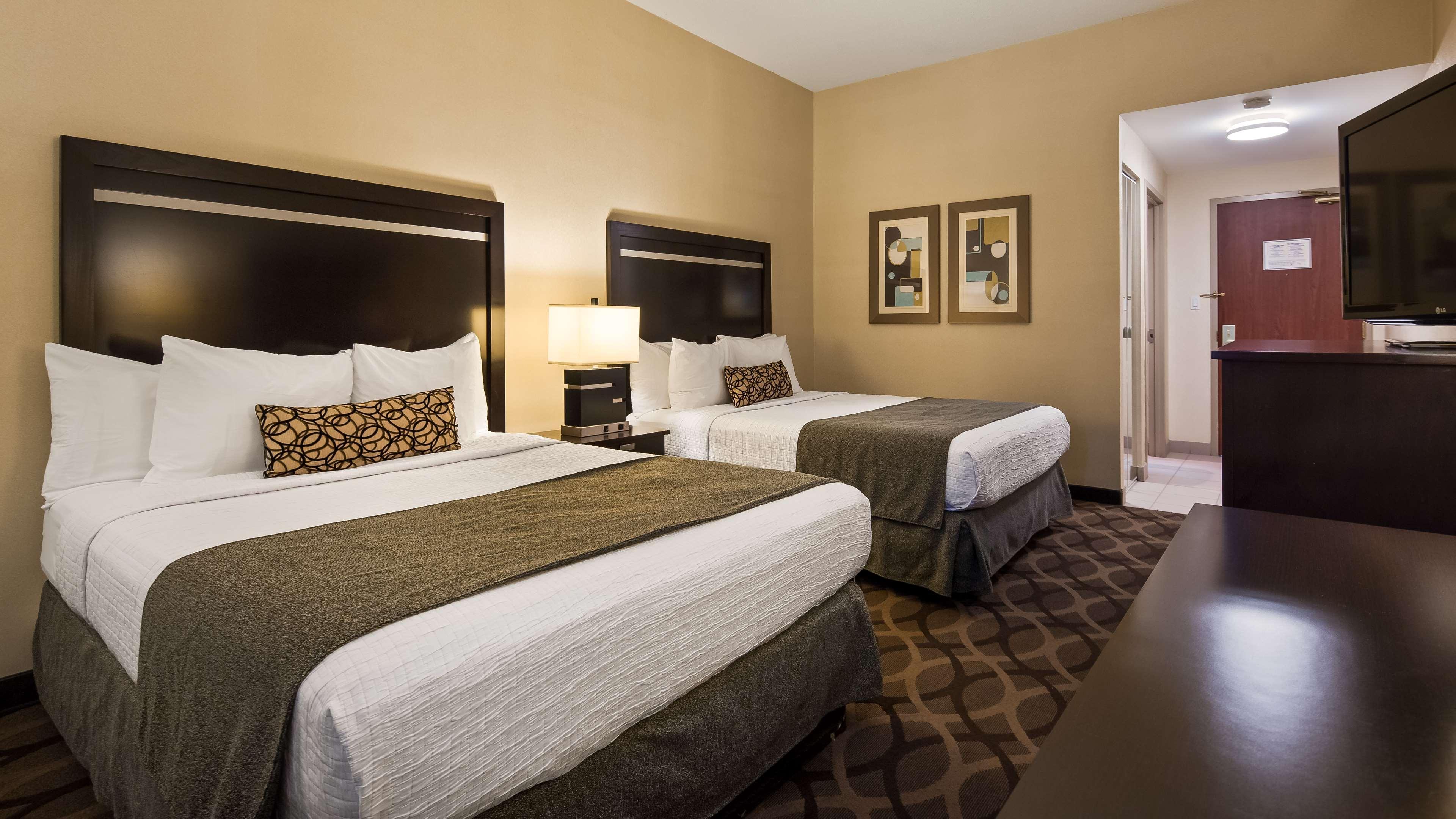 Best Western Plus Travel Hotel Toronto Airport Exterior photo