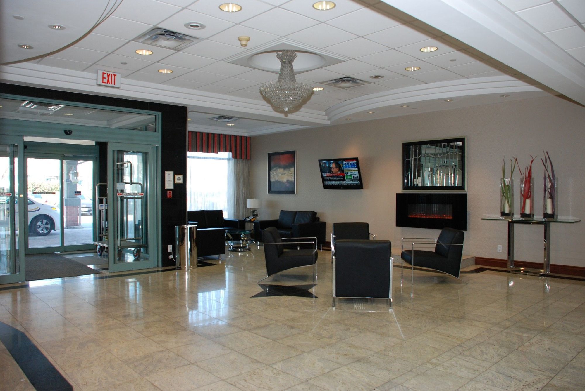 Best Western Plus Travel Hotel Toronto Airport Exterior photo