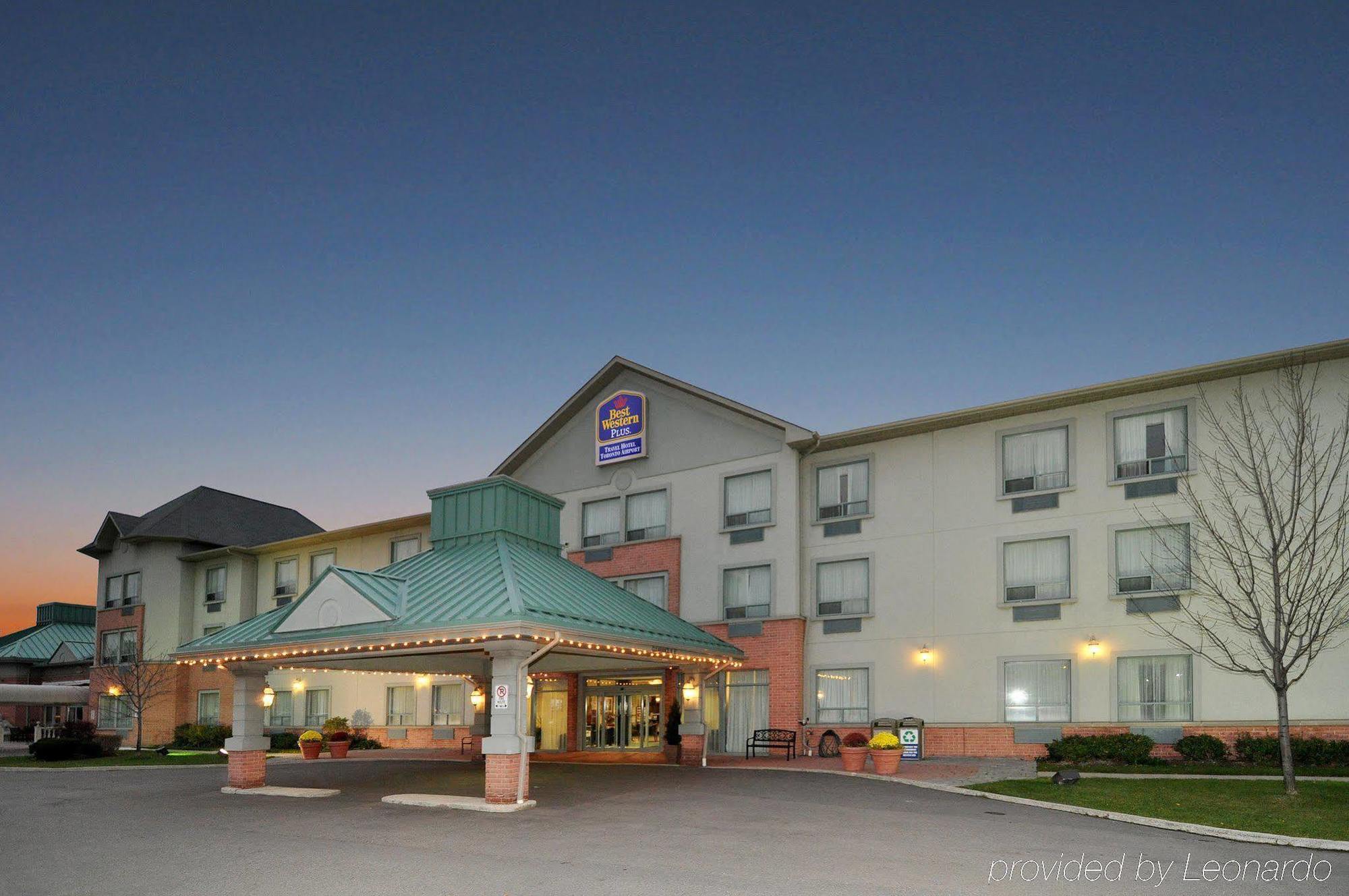 Best Western Plus Travel Hotel Toronto Airport Exterior photo