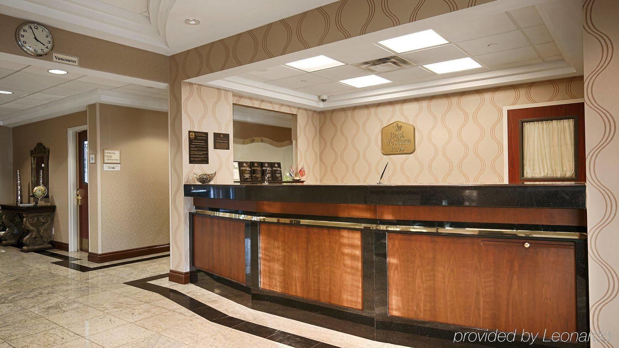 Best Western Plus Travel Hotel Toronto Airport Exterior photo